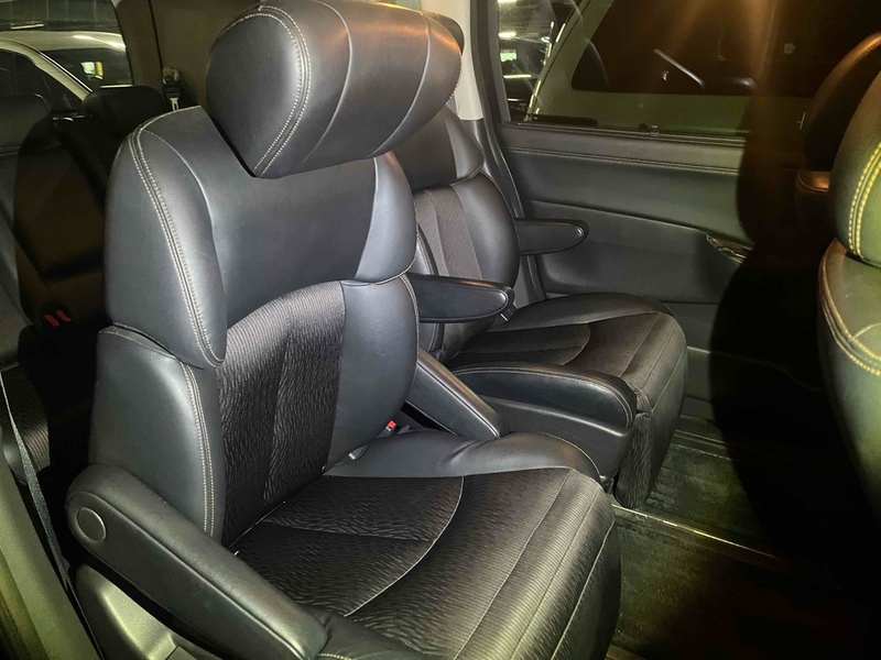 Nissan Elgrand 250 Highway Star - U11660