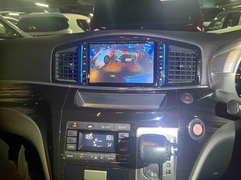 Nissan Elgrand 250 Highway Star - U11660