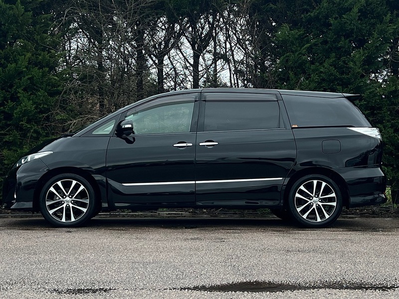 Toyota Estima Aeras Premium Edition - U11661