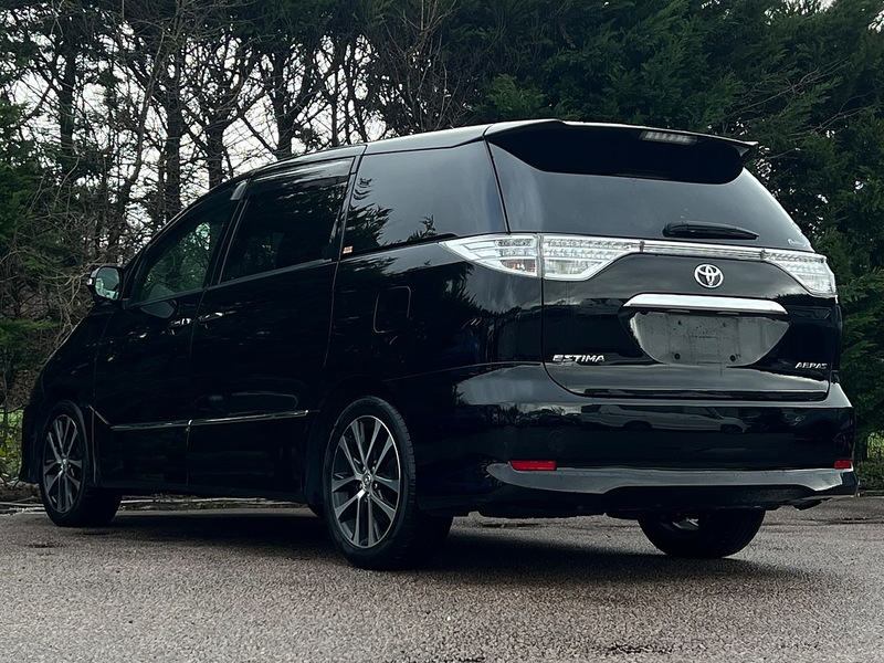 Toyota Estima Aeras Premium Edition - U11661