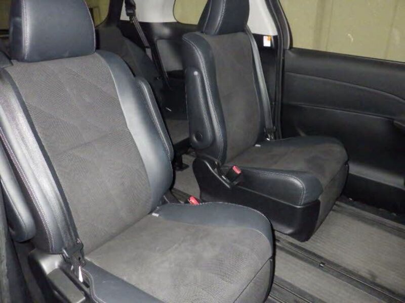 Toyota Estima Aeras Premium Edition - U11661