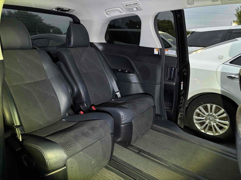 Toyota Estima Aeras Premium Edition - U11661