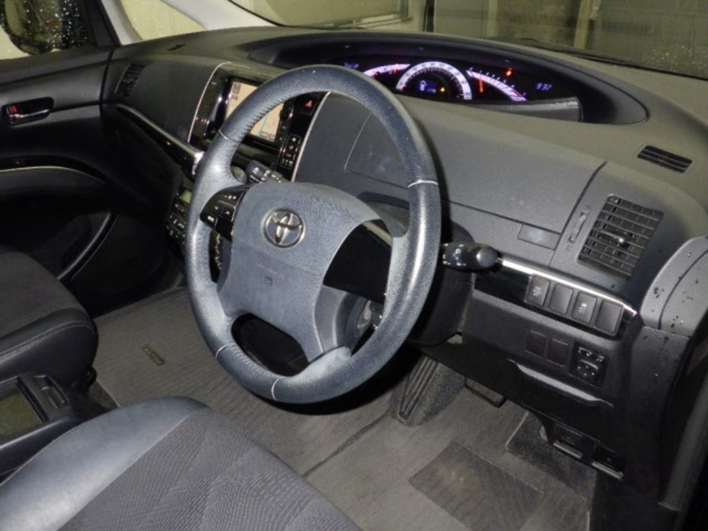 Toyota Estima Aeras Premium Edition - U11661