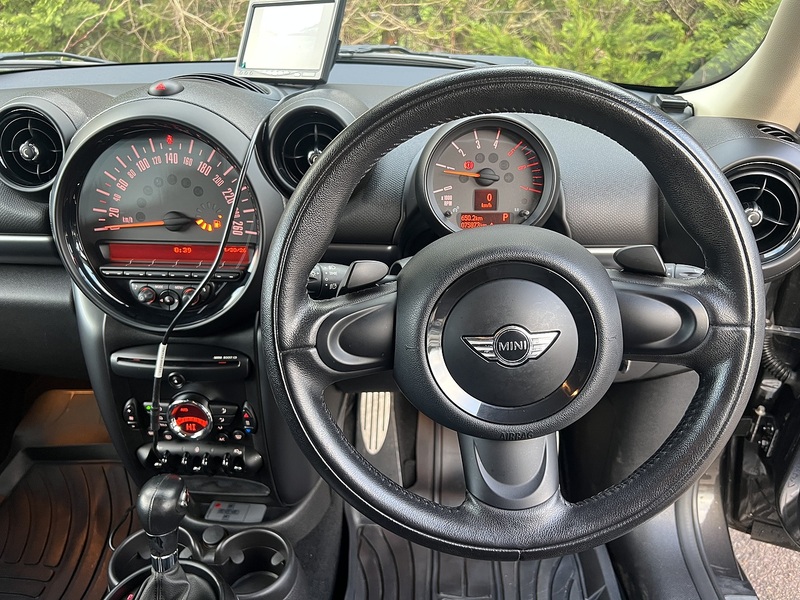 Mini Cooper Crossover SD - U11664