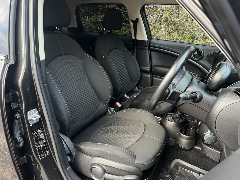 Mini Cooper Crossover SD - U11664