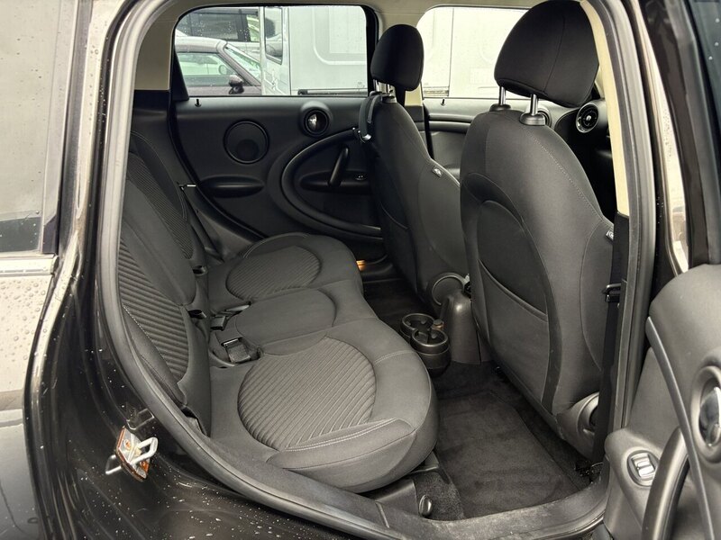 Mini Cooper Crossover SD - U11664