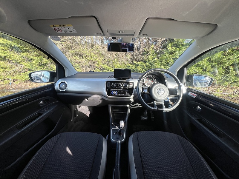 Volkswagen Up High Up - U11665