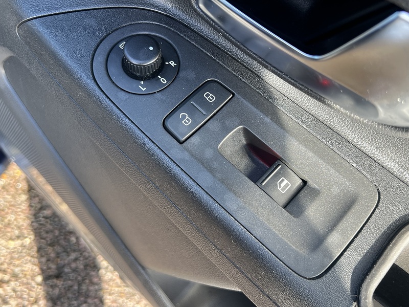 Volkswagen Up High Up - U11665