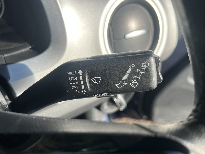 Volkswagen Up High Up - U11665