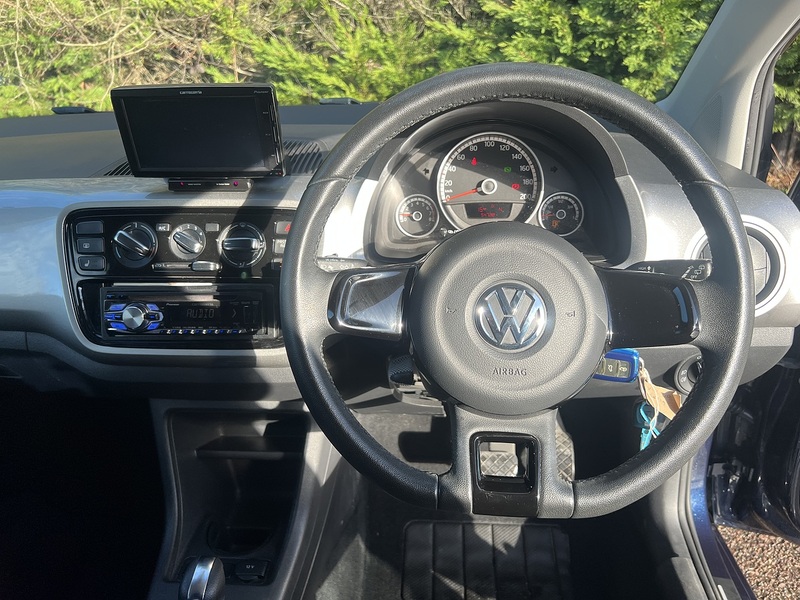 Volkswagen Up High Up - U11665