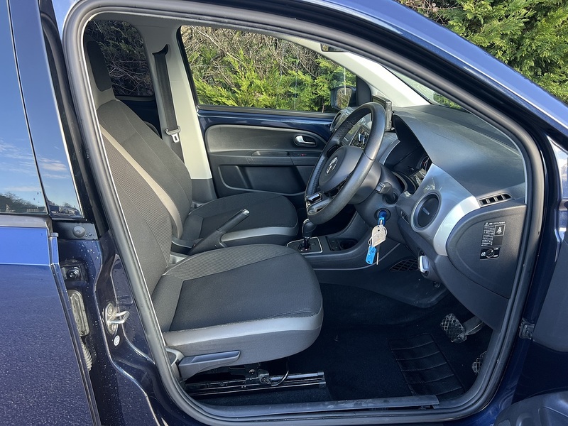 Volkswagen Up High Up - U11665