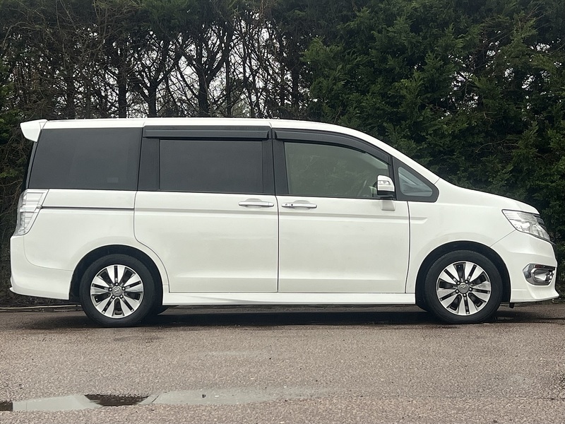 Honda Stepwagon Spada Z - U11667