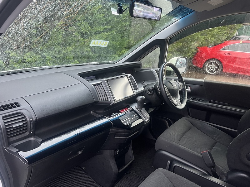 Honda Stepwagon Spada Z - U11667