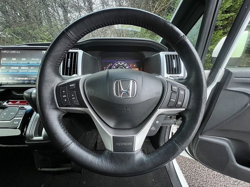 Honda Stepwagon Spada Z - U11667