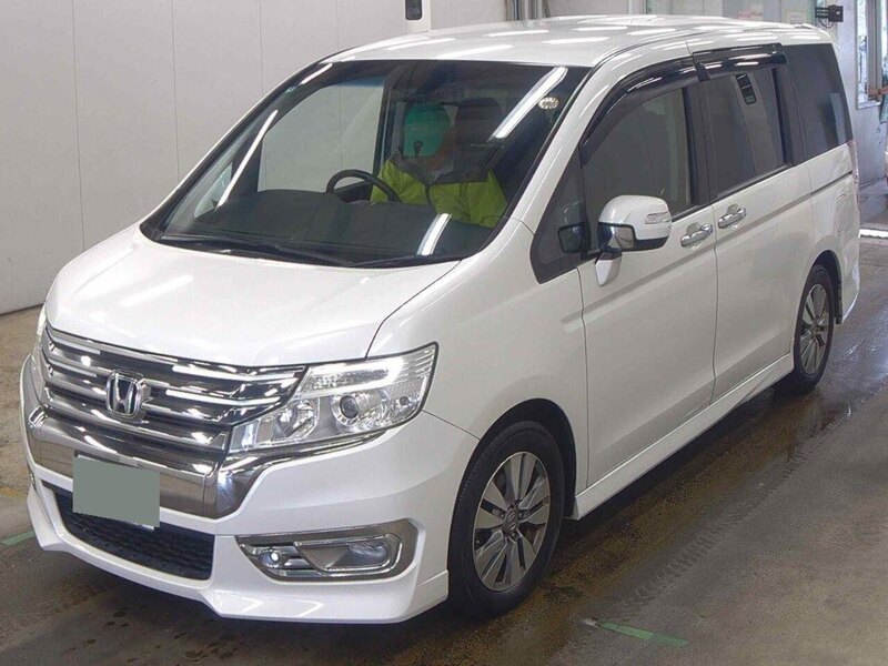 Honda Stepwagon Spada Z - U11667
