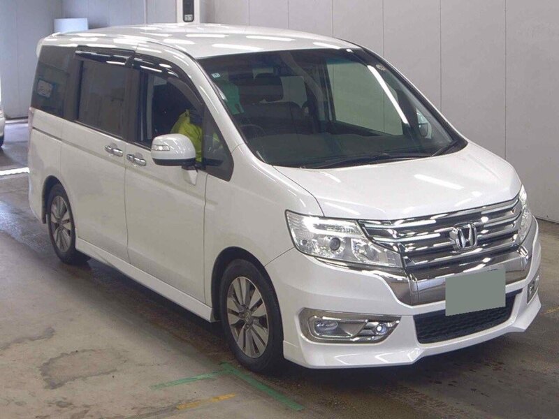 Honda Stepwagon Spada Z - U11667