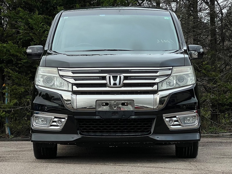 Honda Stepwagon Spada Z Cool Spirit - U11669