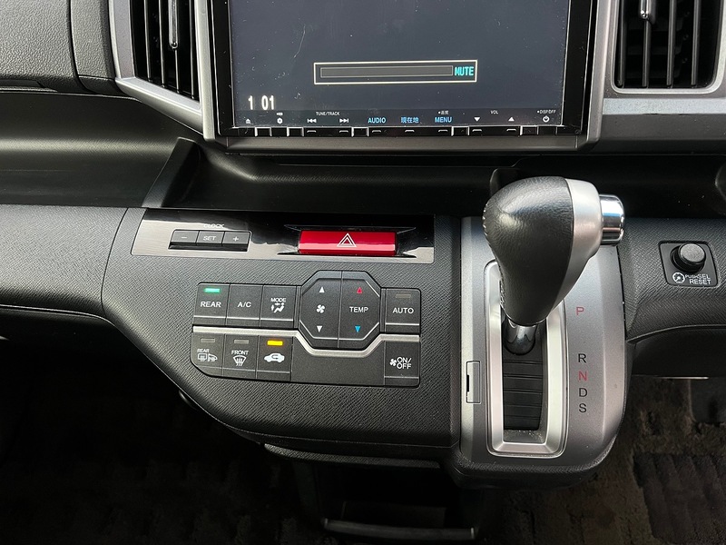 Honda Stepwagon Spada Z Cool Spirit - U11669