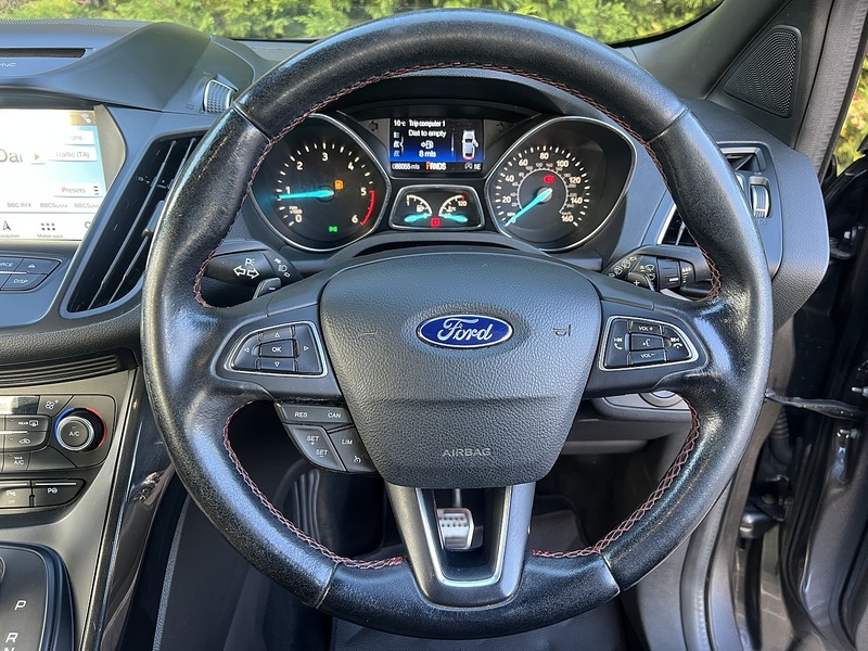 Ford Kuga TDCi ST-Line - U11672