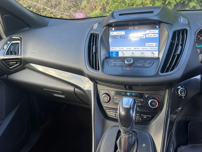 Ford Kuga TDCi ST-Line - U11672