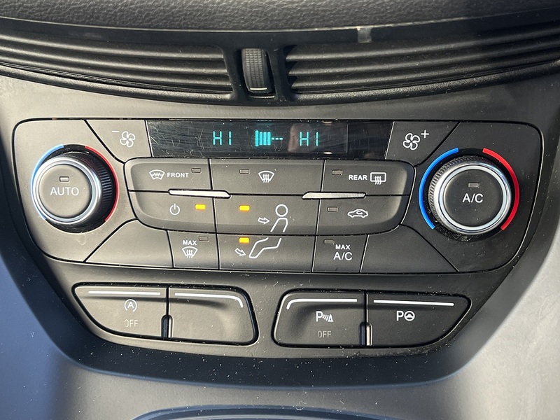 Ford Kuga TDCi ST-Line - U11672