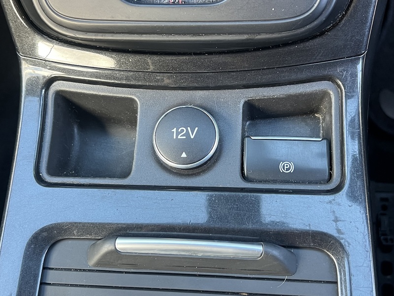 Ford Kuga TDCi ST-Line - U11672