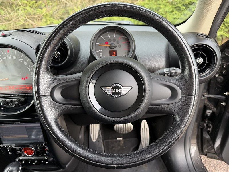 Mini Mini Cooper Crossover - U11673