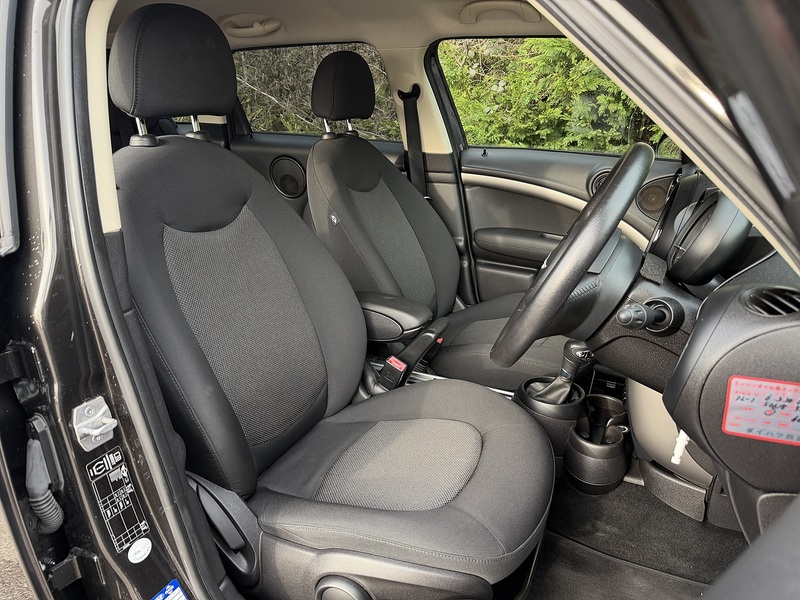 Mini Mini Cooper Crossover - U11673