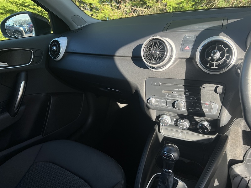 Audi A1 Sportback Tfsi Sport - U11674