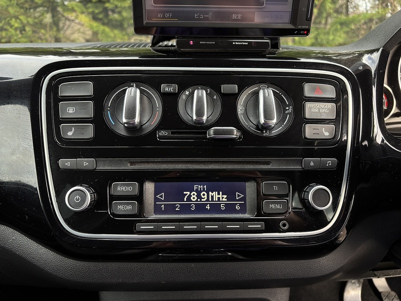 Volkswagen Up High Up - U11675