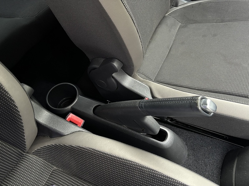 Volkswagen Up High Up - U11675