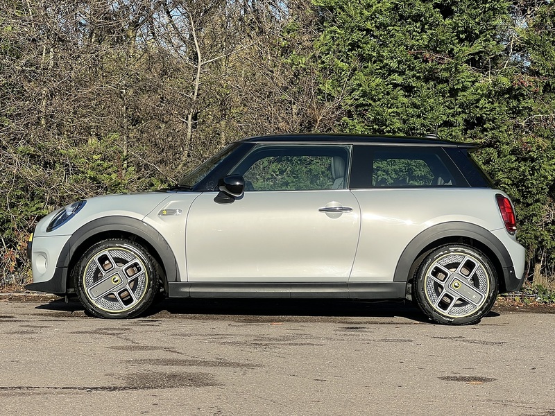 MINI Electric Hatch Cooper SE Level 2 - U11677