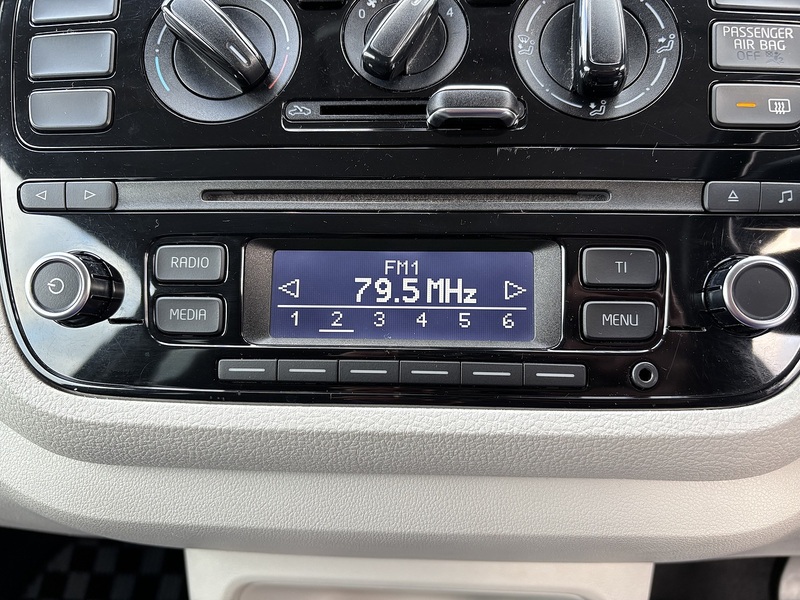 Volkswagen Up Move Up - U11678