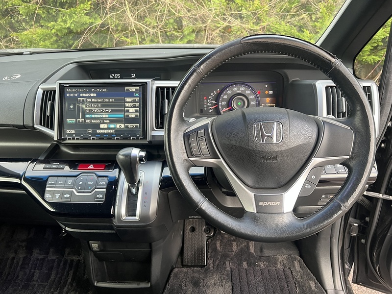 Honda Stepwagon Z - U11679