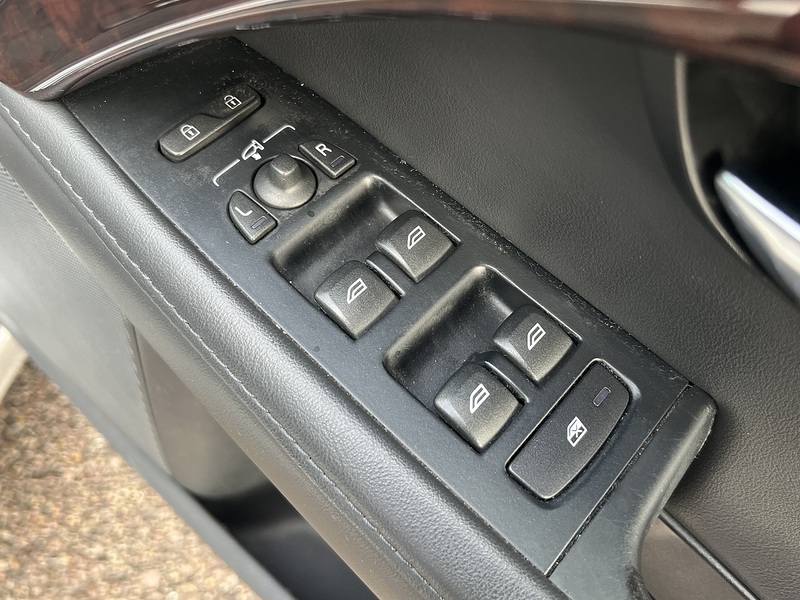 Volvo V70 T4 Se - U11680