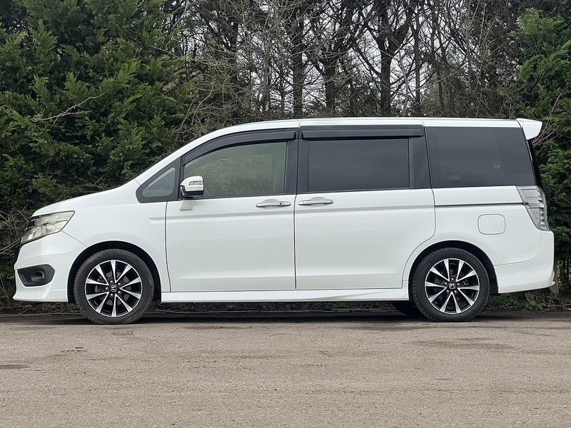 Honda Stepwagon Spada Z Cool Spirit - U11681