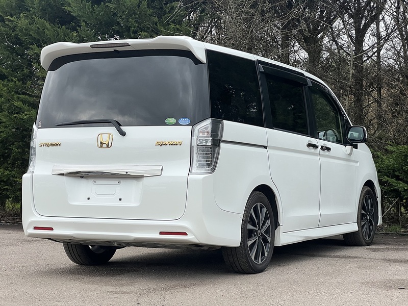 Honda Stepwagon Spada Z Cool Spirit - U11681