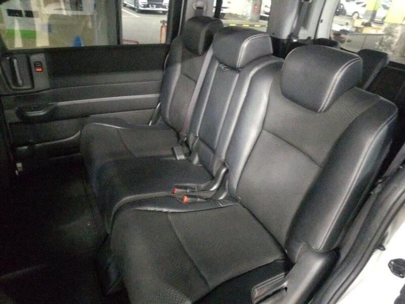 Honda Stepwagon Spada Z Cool Spirit - U11681