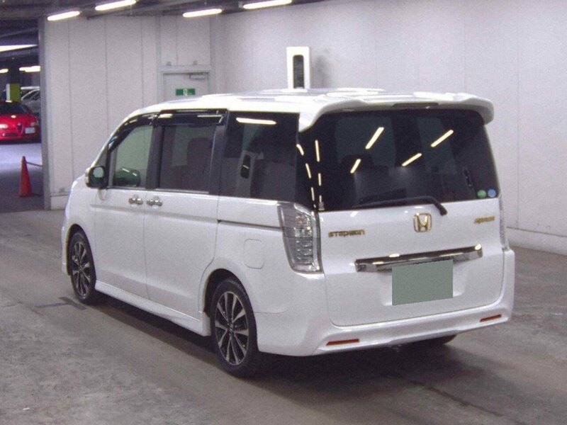 Honda Stepwagon Spada Z Cool Spirit - U11681