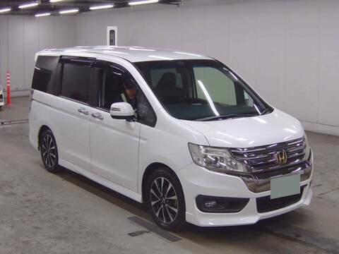 Honda Stepwagon Spada Z 2.0 Automatic 2.0