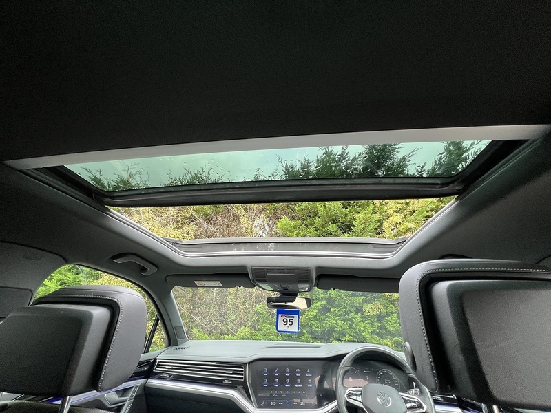 Volkswagen Touareg TDI V6 Black Edition - U11689