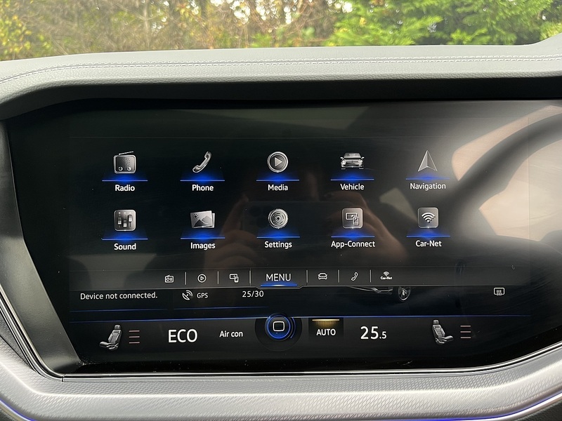 Volkswagen Touareg TDI V6 Black Edition - U11689