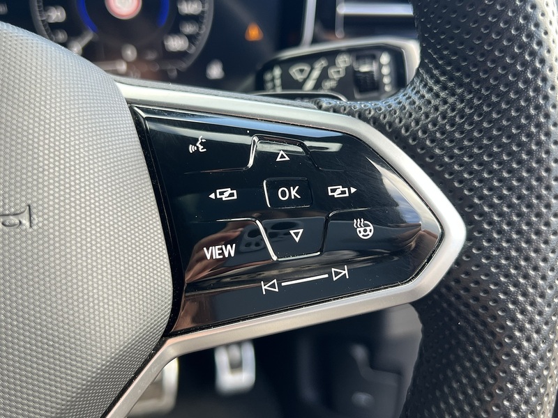 Volkswagen Touareg TSI V6 Black Edition - U11690