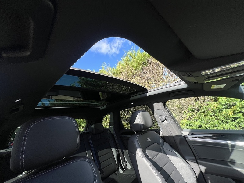 Volkswagen Touareg TSI V6 Black Edition - U11690