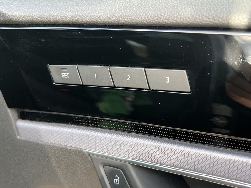 Volkswagen Touareg TSI V6 Black Edition - U11690