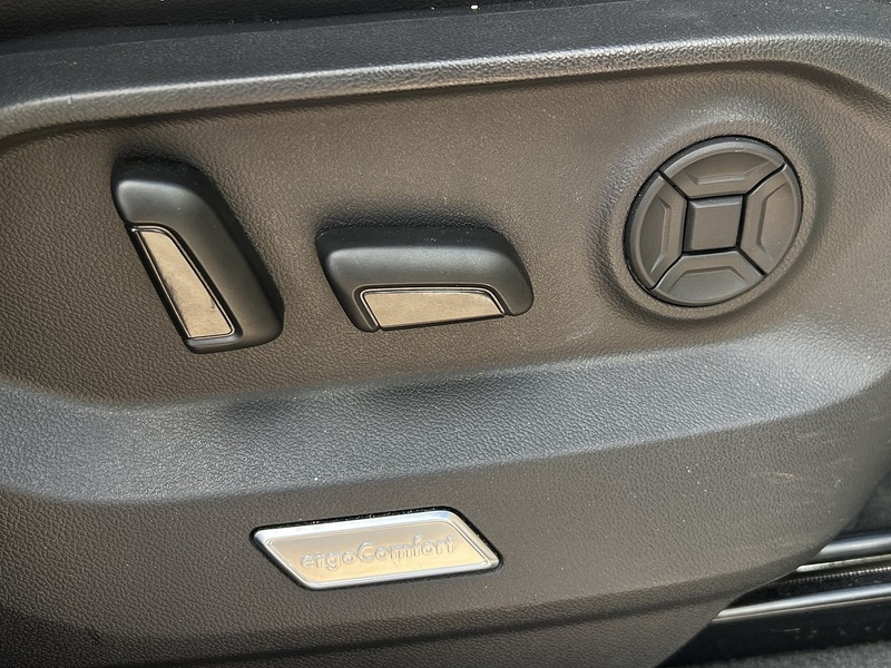 Volkswagen Touareg TSI V6 Black Edition - U11690