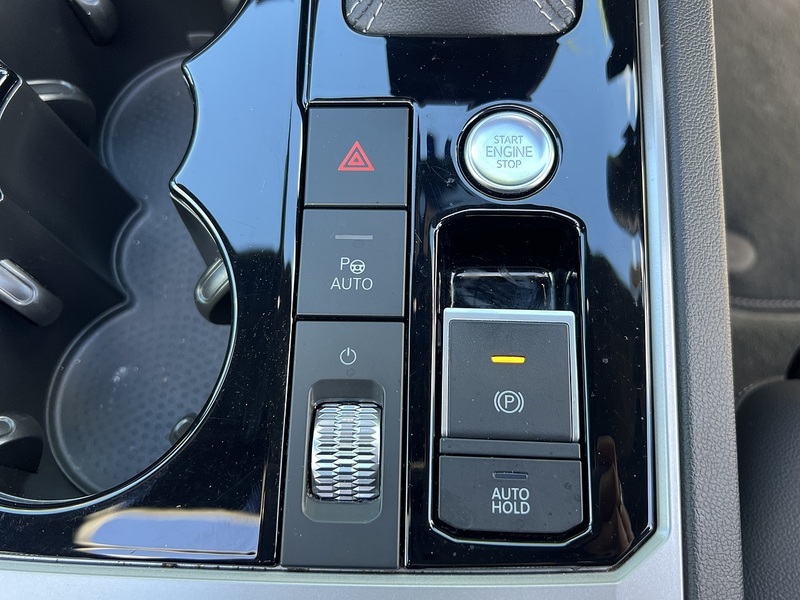 Volkswagen Touareg TSI V6 Black Edition - U11690