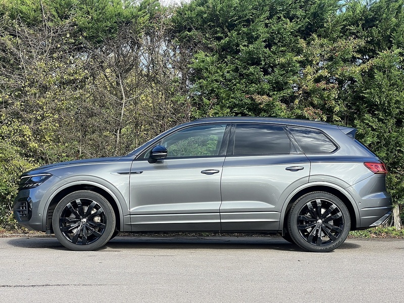 Volkswagen Touareg TSI V6 Black Edition - U11690
