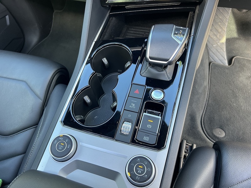 Volkswagen Touareg TSI V6 Black Edition - U11690