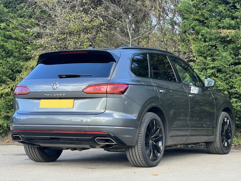 Volkswagen Touareg TSI V6 Black Edition - U11690